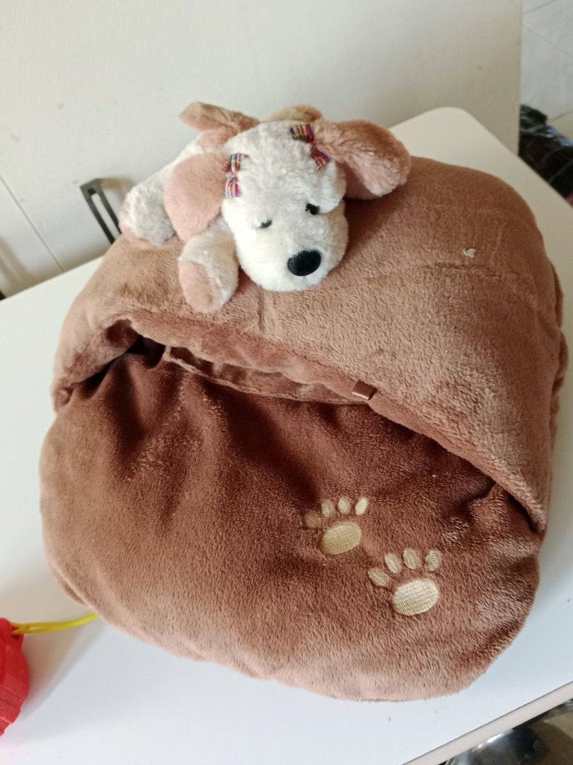 Feet Warmer (Category: Foot Care) located in Polangui. Submitted by cornerbags_shoes (Listing ID 1459113498, Image 3). Description: .