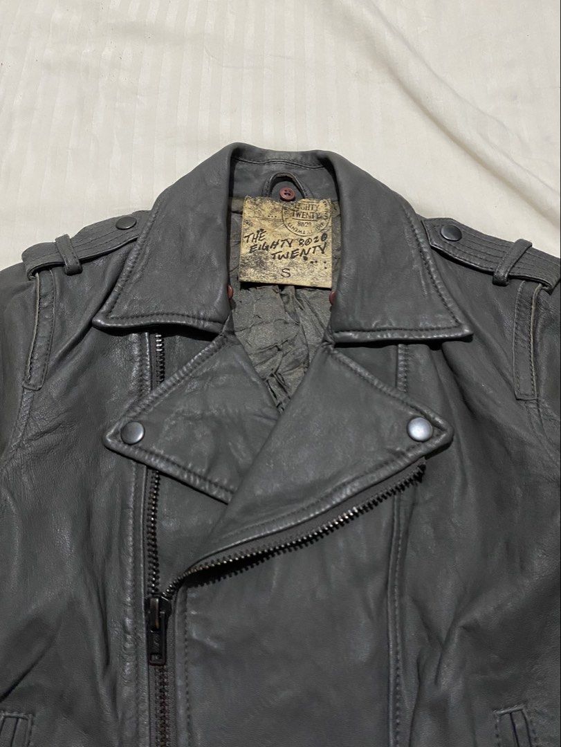 Fitted Leather Jacket 80/20 (Category: Coats, Jackets and Outerwear) located in Dagupan City. Submitted by style_88 (Listing ID 1459261153, Image 3). Description: Length: 24 Width: 15 Size: XS-Small Color rate: 10/10 Condition: 9/10 Gcash or Bank Transfer only. Payment First. Shipping fee will be shouldered by the buyer ..