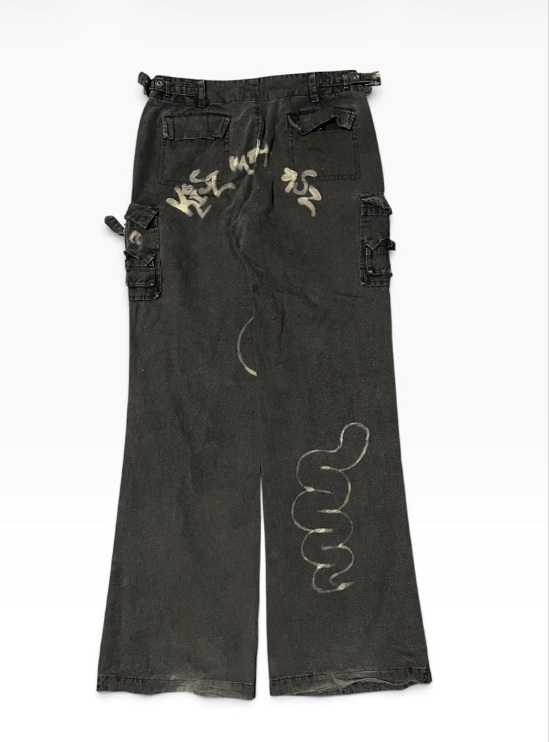 Flared graffiti pants (Category: Jeans) located in Abucay. Submitted by thriftykiel.111 (Listing ID 1459089641, Image 2). Description: Size 30 39.5 LO 9.5.