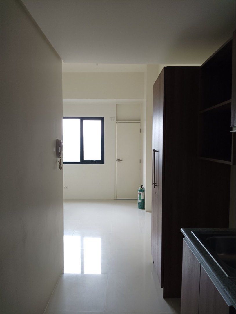 FOR RENT 3 TORRE LORENZO SEMI STUDIO (Category: Apartments & Condos) located in Makati City. Submitted by d.aqui (Listing ID 1459188604, Image 1). Description: 3 TORRE LORENZO LOCATED BESIDE DE LA SALLE COLLGE OF ST. BENILDE SDA BUILDING UNIT INCLUSIONS -WATER HEATER -AIRCON BRAND NEW PRICE INCLUSIVE OF ASSOCIATION DUES CONTACT US 0916 283 0746 Near de la salle dlsu, st scholastica's college ssc, benilde csb, manila, arellano, dorm.