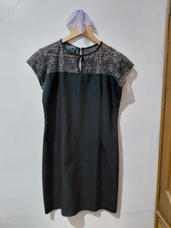 (Category: ) located in . Submitted by wornwardrobe (Listing ID 1459106164, Image 1). Description: .