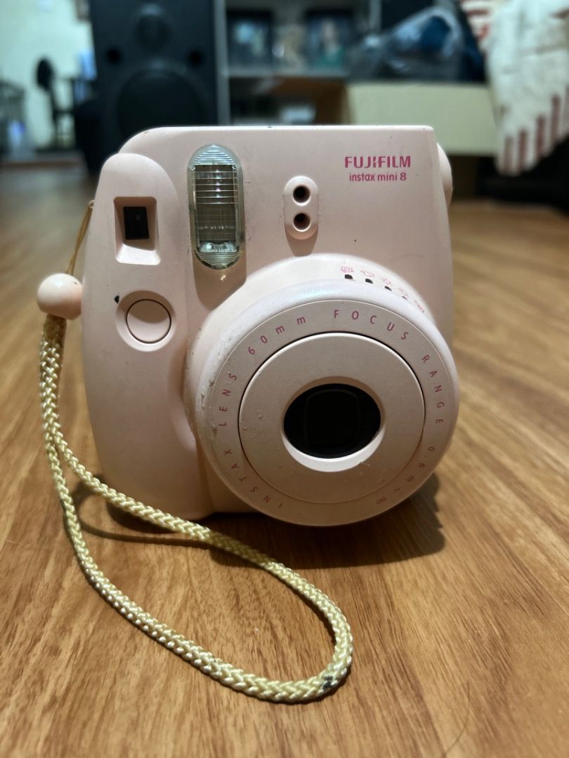 Fujifilm Instax Mini 8 Pink Instant Camera (Category: Cameras) located in Manila. Submitted by tyluvbot (Listing ID 1459198401, Image 1). Description: - Pink Fujifilm Instax Mini 9 camera - Includes wrist strap - Captures memories instantly - Easy to use - Perfect for parties and everyday fun - Get photos developed right away -uses alkaline battery Not guaranteed if working Last used a year ago !!BUY AT YOUR OWN RISK!!.