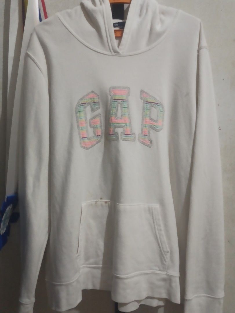 GAP Hoodie Jacket (Category: Coats, Jackets and Outerwear) located in Dagupan City. Submitted by jemiclav (Listing ID 1459130120, Image 2). Description: GAP Original —negotiable sa sure buyer —dm for more details rfs: declutter hindi po ito galing ukay.