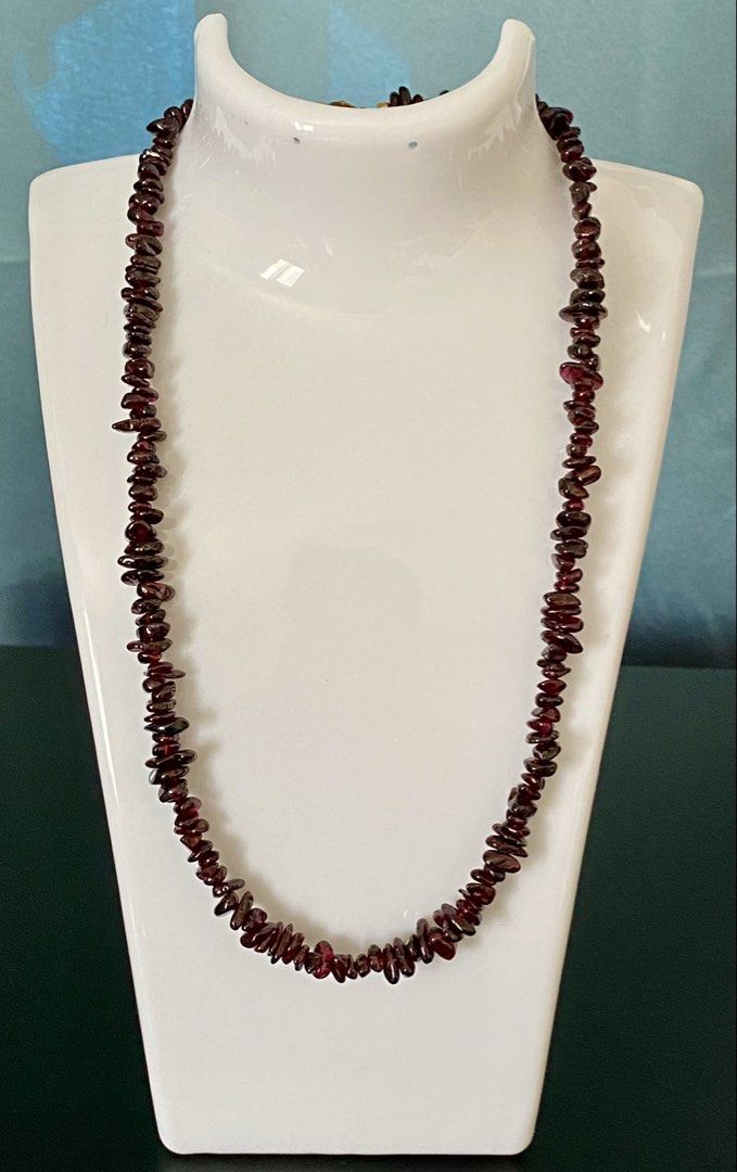 Garnet Necklace (Category: Necklaces) located in Pasig City. Submitted by talaversify (Listing ID 1459169282, Image 1). Description: Semi-precious stone: Garnet Stone size: Free-form chips Necklace length: 18” to 20” 💠 Natural stone 💠.