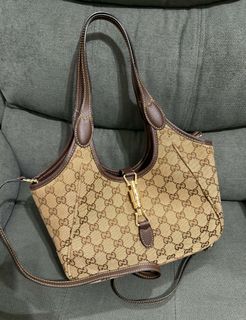 (Category: ) located in . Submitted by luxxechic (Listing ID 1459129918, Image 1). Description: .