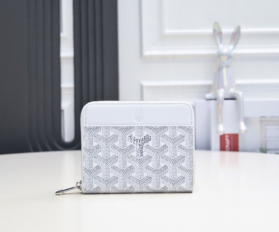 GOYARD Wallet White Coin Purse/Packet with Zipper Opening, White, Unisex （分類：手袋及銀包）位於 Hong Kong。 由 bellezza. 提交（商品編號 1459122869，圖片 1）。簡介： 。