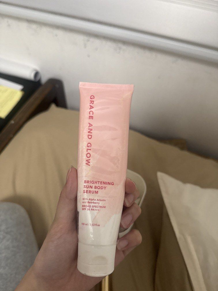 Grace and Glow Lotion (Category: Body Care) located in Bulacan. Submitted by bbibbiiu (Listing ID 1459132817, Image 1). Description: mga 40-50% yung laman .