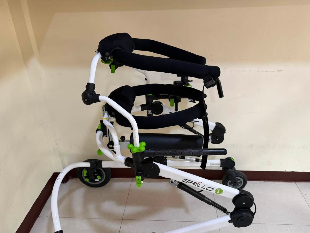 Grillo L Pediatric Gait Trainer Walker (Category: Infant Playtime) located in Cainta. Submitted by vanessa.09 (Listing ID 1459154160, Image 1). Description: 🦽 Grillo L Special Needs Mobility Stroller / Walker ✅ Brand/Model: Grillo L – Premium foldable mobility aid for kids/teens with CP, Rett, or mobility challenges • Frame: Lightweight high-strength white alloy, fully foldable & convertible • Support: Deep padded seat, backrest, head support + 