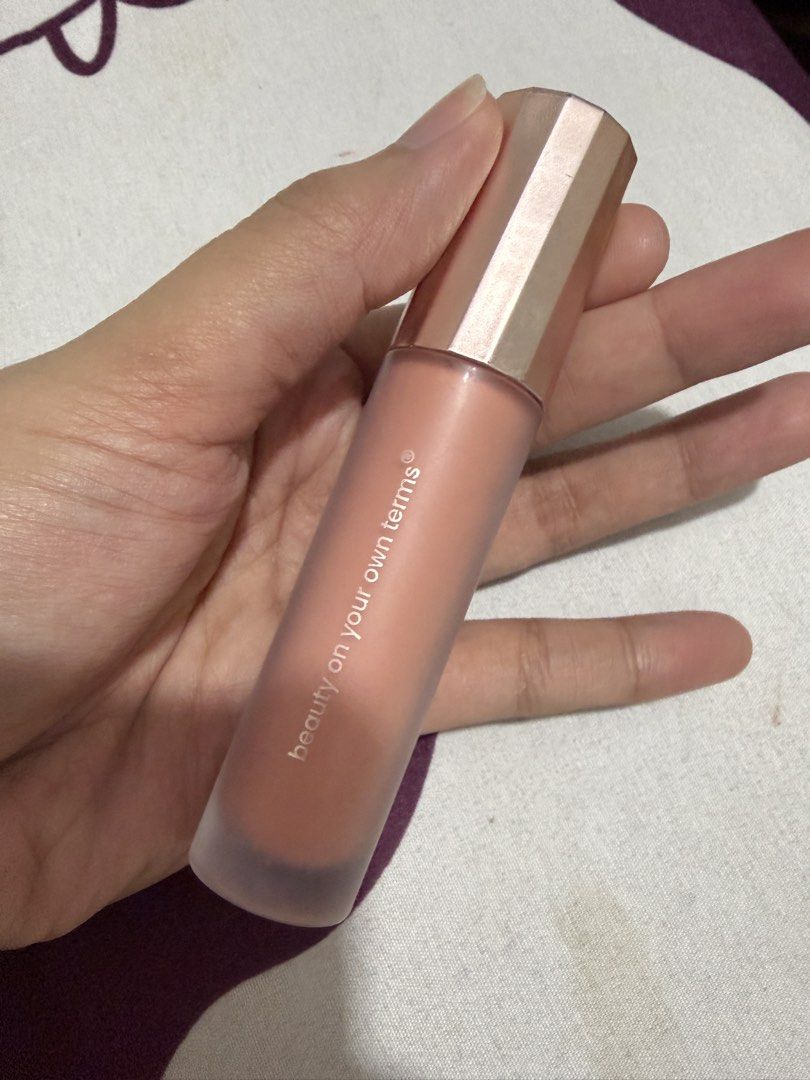 GRWM Cosmetics Milk Tint "Pudding" (Category: Makeup) located in Valenzuela. Submitted by cheaper_finds (Listing ID 1459208949, Image 3). Description: - GRWM Cosmetics Milk Tint - Shade: Pudding (Peachy Nude) - Finish: Cream tint with a moisture finish - Perfect for achieving a natural, everyday look - Features the brand name and "beauty on your own terms" on the bottle 5x palang nagamit.