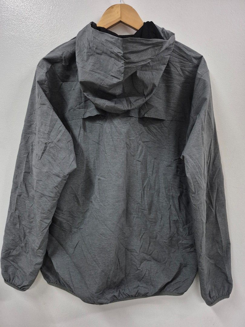 GU by Uniqlo Windproof Shell Parka for Men (Category: Coats, Jackets and Outerwear) located in Angeles City. Submitted by gtwear (Listing ID 1459145617, Image 2). Description: GU by Uniqlo Windproof Shell Parka for Men Excellent Condition Size: Large W: 22" L: 25.5" mop: gcash loc: pampanga courier: J&T 600+sf DM📩.