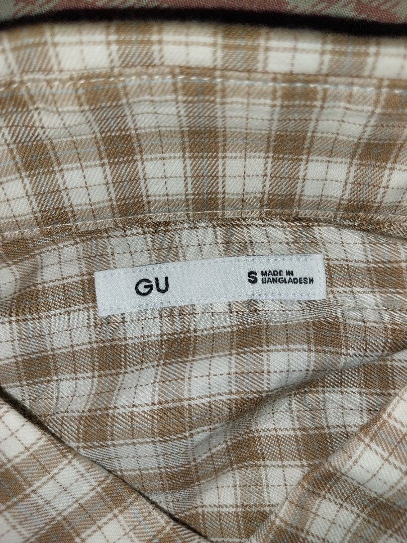 GU Cotton Checked Shirt Beige Size S (Category: Shirts) located in Manila. Submitted by dustinrega98567 (Listing ID 1459153458, Image 3). Description: GU CHECKED SHIRT BRAND NEW EXCELLENT CONDITION NO ISSUE DIMES: L 28.5 W 22 - 24 DM📩.