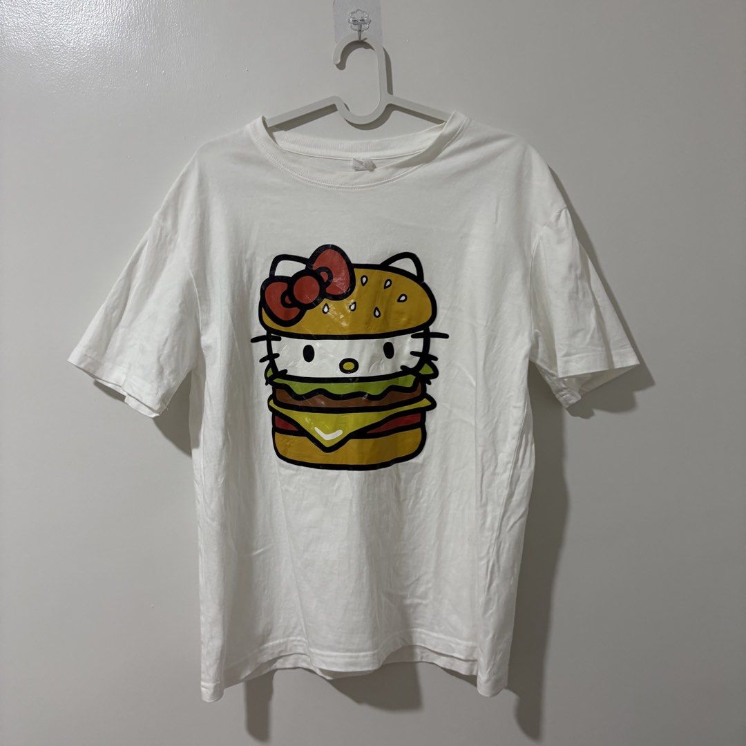 Ktees Hello Kitty Burger Shirt (Category: Shirts) located in Bulacan. Submitted by laleesa_ (Listing ID 1459206816, Image 1). Description: Like new No crack print .
