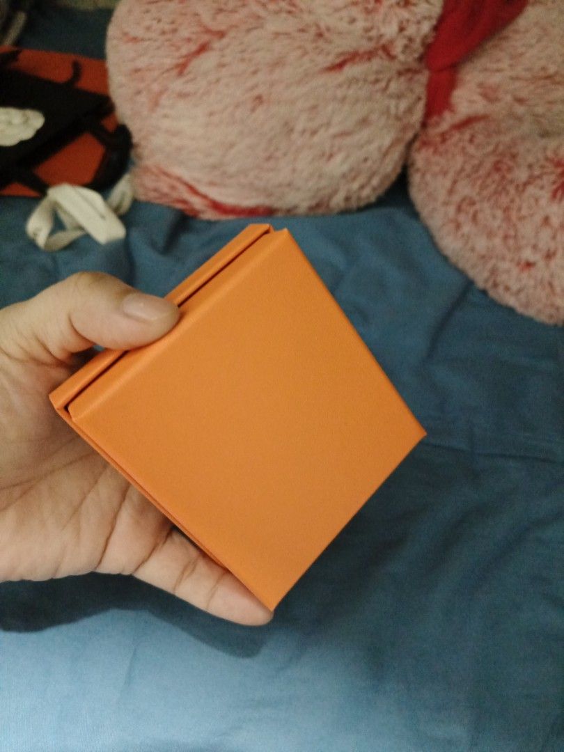 Hermes box size 9.5x8.5x3 cm (Category: Storage Boxes & Baskets) located in Pasay City. Submitted by khim1202ma07307 (Listing ID 1459219486, Image 3). Description: .