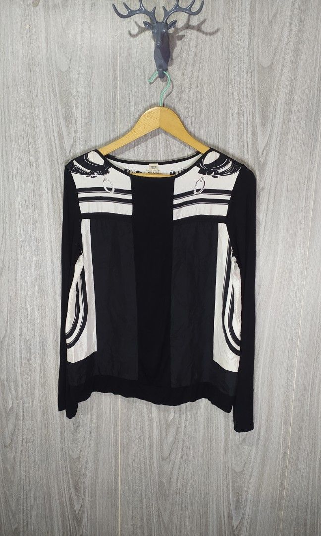 Hermes Brides De Gala (Category: Longsleeves) located in Naga. Submitted by secondspinv2 (Listing ID 1459281016, Image 1). Description: Hermes Brides De Gala ✅Size: M ✅Width: 20 ✅Length: 24.5 ✅Sleeve: 25 ✅Color Rate: 9.5/10 ✅Issue: Missing Wash Tags ✅Need Wash ✅Location: Bicol Naga City, Camarines Sur ✅Courier: J&T Express/Flash Express ✅MOP: Gcash only.