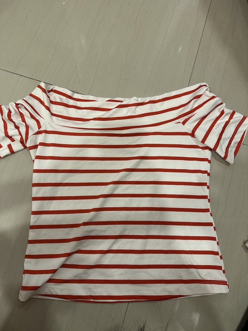 H&M red striped off shoulder top (Category: Others Tops) located in San Carlos. Submitted by alora_julia15 (Listing ID 1459175627, Image 1). Description: .