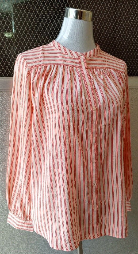 H&M Striped Button-Up Blouse (Category: Blouses) located in Cebu City. Submitted by violacloset (Listing ID 1459145005, Image 3). Description: Measurements: length: 26 1/2 in width: 21 in.