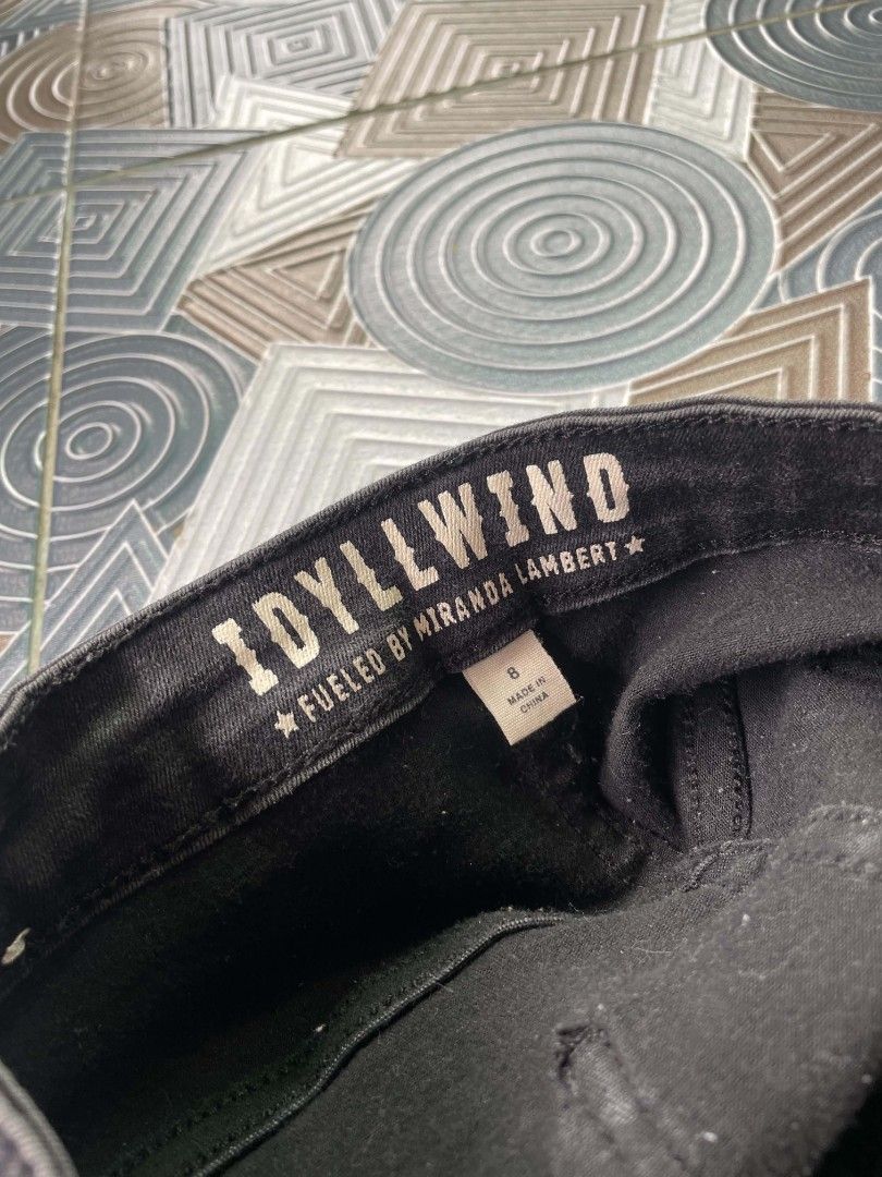 Idyllwind by Miranda Lambert bell bottoms (Category: Jeans) located in Tayug. Submitted by pabilidamitngpatay (Listing ID 1459214475, Image 3). Description: idyllwind by Miranda Lambert bell bottoms 26-28 waist ‎43.5 length ‎11 hem ‎11 rise authentic no flaws ‎.