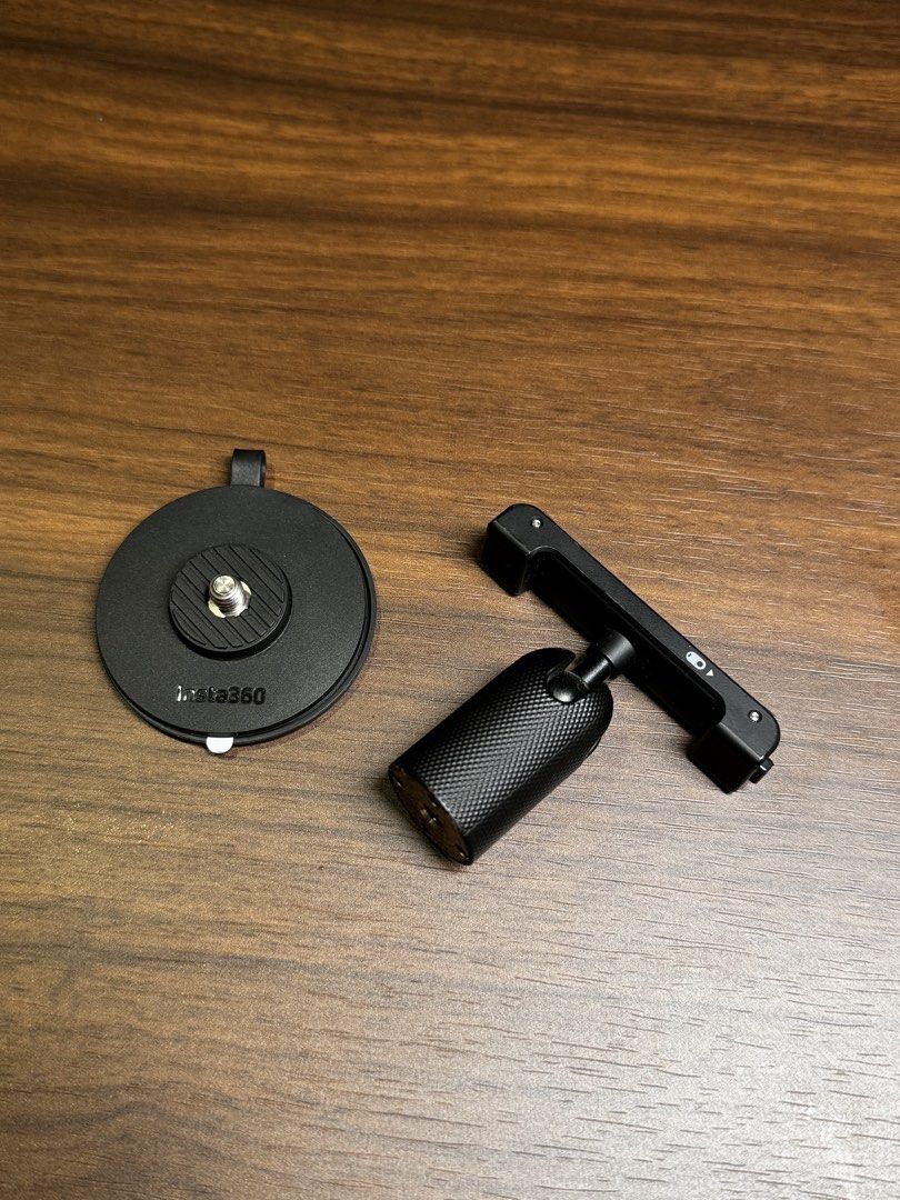 Insta360 GO 3S Pivot Stand Mount (Category: Other Mobile & Gadget Accessories) located in Mandaluyong City. Submitted by mjpinedatv (Listing ID 1459222908, Image 2). Description: - Mount your camera anywhere with the Insta360 Pivot Stand. - Reusable sticky base adheres to flat or slightly curved surfaces. - Universal 1/4" mounting point for various accessories. - Ideal for vlogging and capturing unique camera angles..
