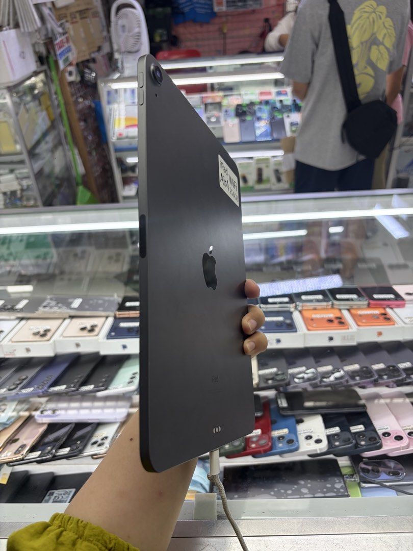 Ipad Air 4 256gb Wifi No issue All working (Category: iPad) located in San Juan City. Submitted by javedsgadgetshop (Listing ID 1459103085, Image 3). Description: Posting available device for today! QUICK INFO : Ipad Air 4 256gb Good battery Wifi only No issue / No repair Comes w/ case&charger Price may vary depends on the available Accepting swap/trade-in/installment/walk-in/delivery. For reference: visit our page - Javed's Gadget Shop / contact