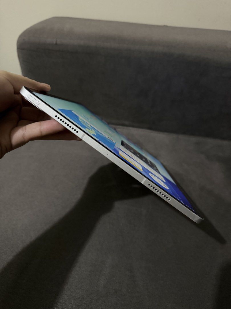 iPad Pro 12.9 6th Gen - M2 Chip(Silver) (Category: iPad) located in Pasig City. Submitted by technobytes (Listing ID 1459262472, Image 3). Description: • 128GB | WIFI + Cellular • No repair history nor replacements made • All original parts • Has dents,scratches and signs of usage • No Hidden Issue • Unit only.