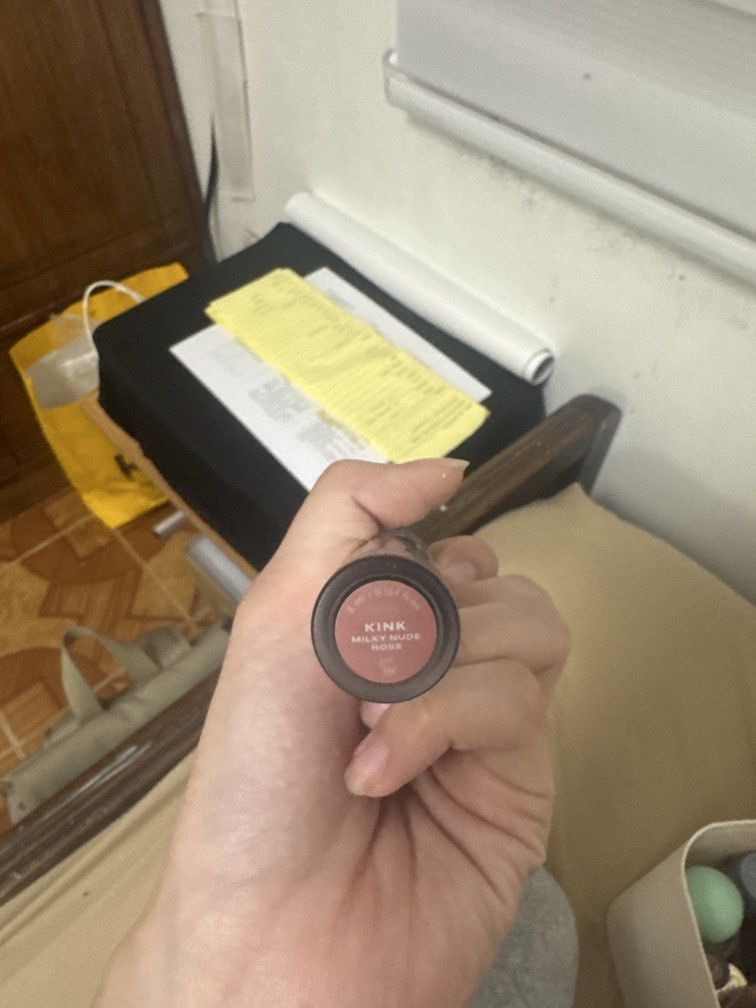 Issy Gelee (Kink) FREE SF (Category: Makeup) located in Bulacan. Submitted by bbibbiiu (Listing ID 1459132305, Image 2). Description: still new and swinarxh lang sa hand i js dont like the shade.