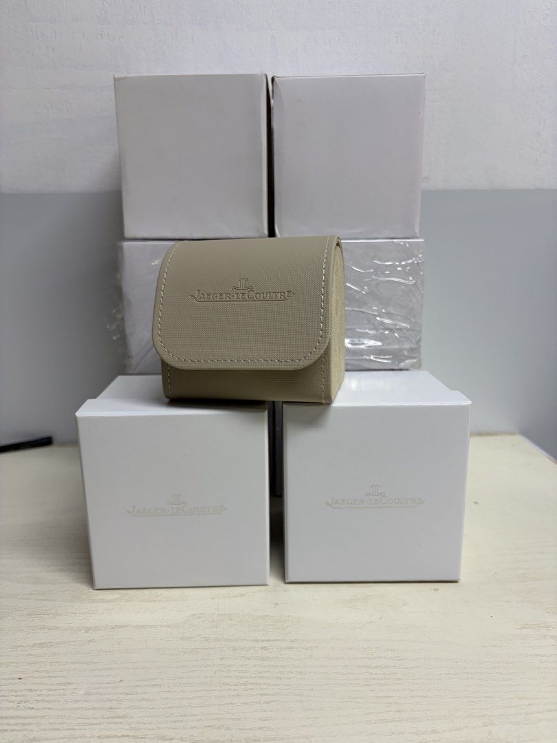 JaegerLeCoultre watch case only (Category: Luxury Watches) located in Manila. Submitted by noah.kock1914 (Listing ID 1459207088, Image 1). Description: Authentic Jaeger-LeCoultre Travel Case Brand New & Unused Condition: Brand new, never used. 100% authentic Jaeger-LeCoultre official travel case/pouch. Price: Listed price is for 1 piece. Note: Bulk purchases available. Feel free to PM me if you are interested in buying more than one or have any q