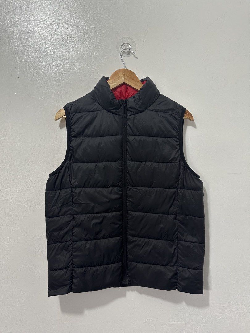 Jeanswest Black Vest Men Large (Category: Coats, Jackets and Outerwear) located in Balanga. Submitted by winterlab_ph (Listing ID 1459147481, Image 2). Description: Code: A762 Width: 21 Length: 24.5 Shoulders: 15.5 : 2XL on tag, but fits best up to medium only ( small sizing).