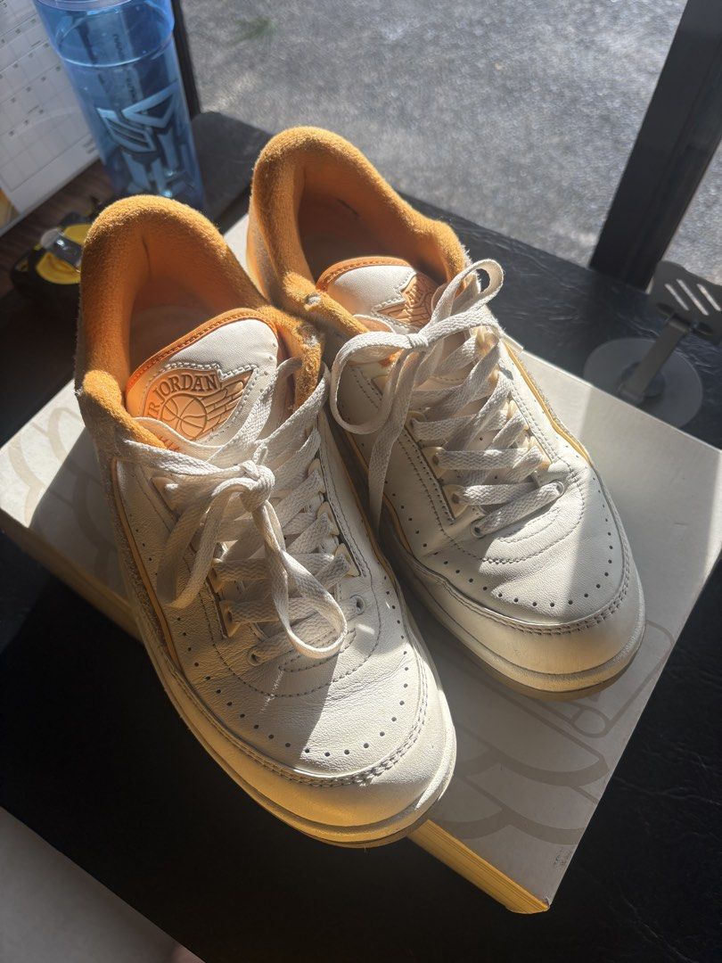 Jordan 2 Melon Tint (Category: Casual Shoes) located in Paranaque City. Submitted by gabooocious (Listing ID 1459206152, Image 2). Description: FS Jordan 2 Melon Tint Size 9.5 Heavily used Loc: Parañaque/ Alabang Mop : Bank Transfer Shipping : Grab , Lalamove.