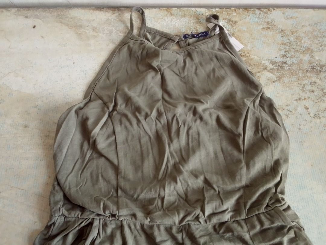 Jumpsuit US BNEWTAG (Category: Jumpsuits) located in Los Banos. Submitted by mania-62906 (Listing ID 1459207753, Image 2). Description: BNewtag. US small Olive Drab.
