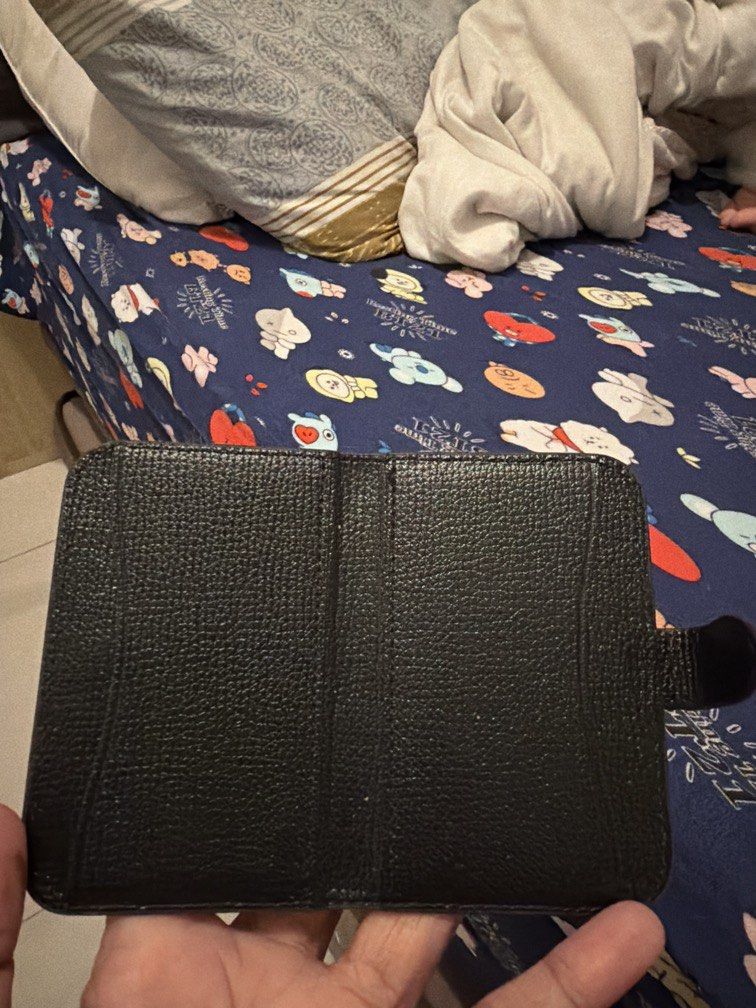 Kate spade mag safe wallet (Category: Other Mobile & Gadget Accessories) located in Quezon City. Submitted by jshkh (Listing ID 1459218020, Image 2). Description: Original brand No box No issue or damage Color black What you see is what you get Original price is 2900 For delivery or pickup only RFS: declutter .