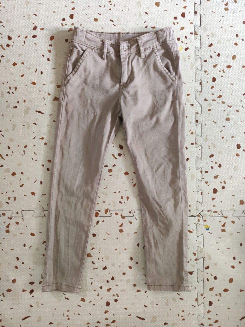 Khaki Pants for Boys 💙 (Category: Babies & Kids Fashion) located in Taguig. Submitted by cleanupmomma (Listing ID 1459133655, Image 1). Description: Please take time to read ❤️ EUC measurements already posted no flaws wyiwyg.