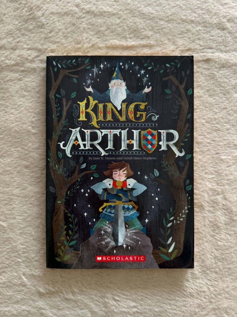 King Arthur - Jane B Mason (Category: Storybooks) located in Santiago. Submitted by bookworm_club (Listing ID 1459159132, Image 1). Description: 📚no cancellation, return or exchange. 📚secondhand books. some books are in good condition while some has minimal flaws (foxing, creases, dog-eared pages, etc.) 📚reasonable haggling is allowed. 💰MOP: For same day pickup - CASH & BANK TRANSFER For shipping or scheduled pickup - BANK TRANSFER 🚚MOD: •St