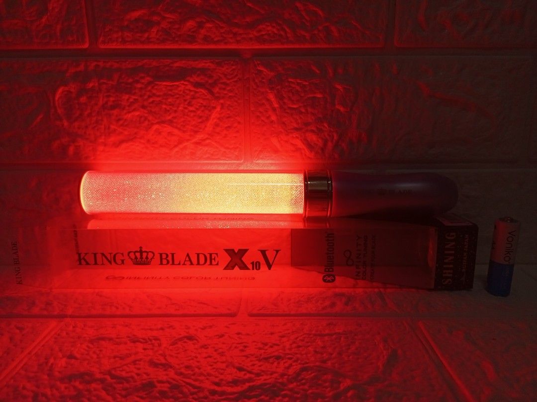 King Blade X10 V Bluetooth Light Stick/ Pen Light (Category: Lighting) located in Quezon City. Submitted by mackylolz (Listing ID 1459248249, Image 3). Description: King Blade X10 V Bluetooth Light Stick/ Pen Light Many Different Light Color Bluetooth Not tested coz i dont know how Battery - 3pcs AAA (Included) 2 pcs available - 1k each What you see is what u get Pls see pic for details.