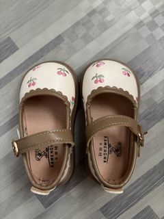 (Category: ) located in . Submitted by nasuhaa94 (Listing ID 1459180105, Image 1). Description: .