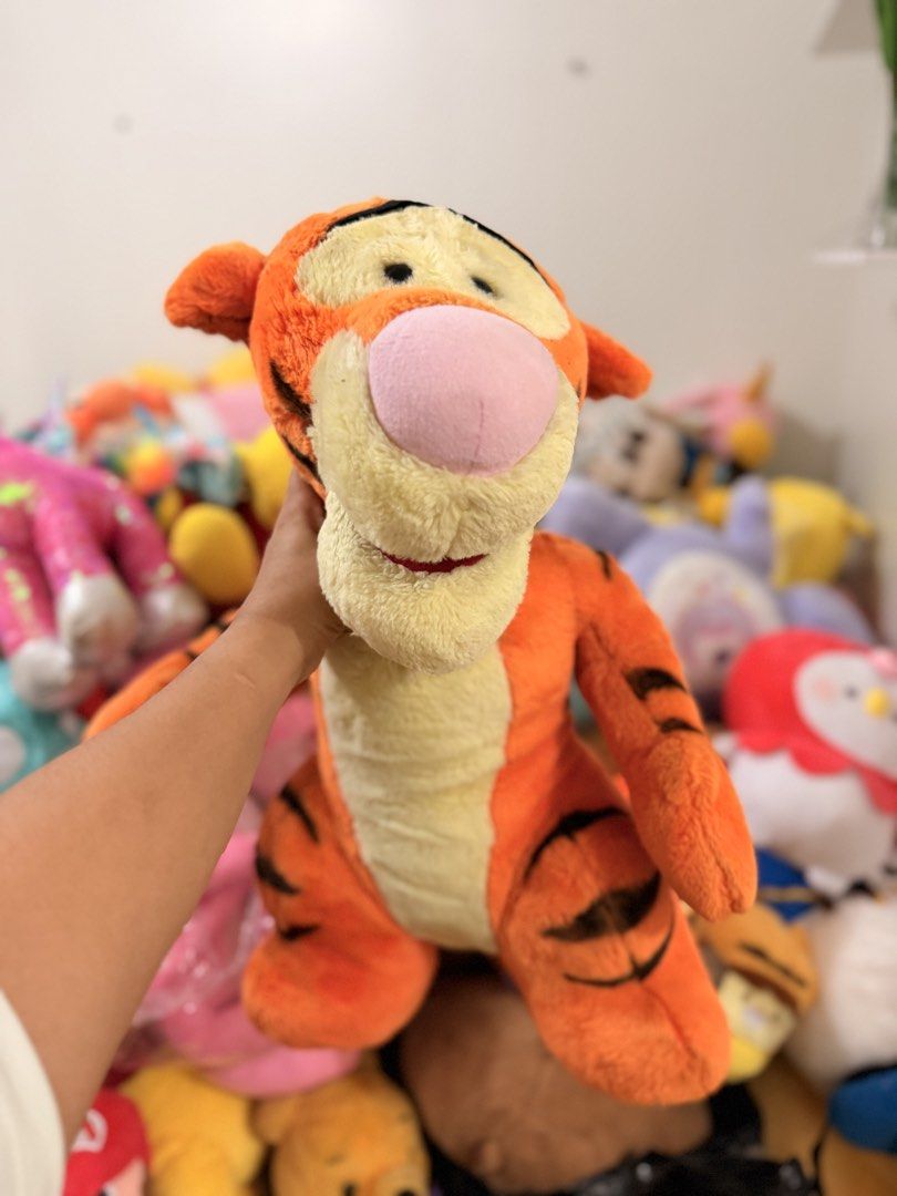 Large Disneyland Tigger Plush Toy (Category: Plushies & Soft Toys) located in Quezon City. Submitted by cookiecreammm (Listing ID 1459275616, Image 1). Description: .