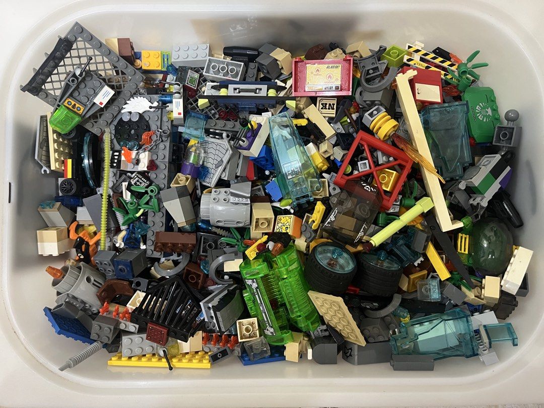 LEGO 散裝零件 from over 20 different LEGO set （極多稀有零件 應有盡有 （分類：樂高及拼砌組合）位於 Hong Kong。 由 wilfred111 提交（商品編號 1459204530，圖片 1）。簡介： 。