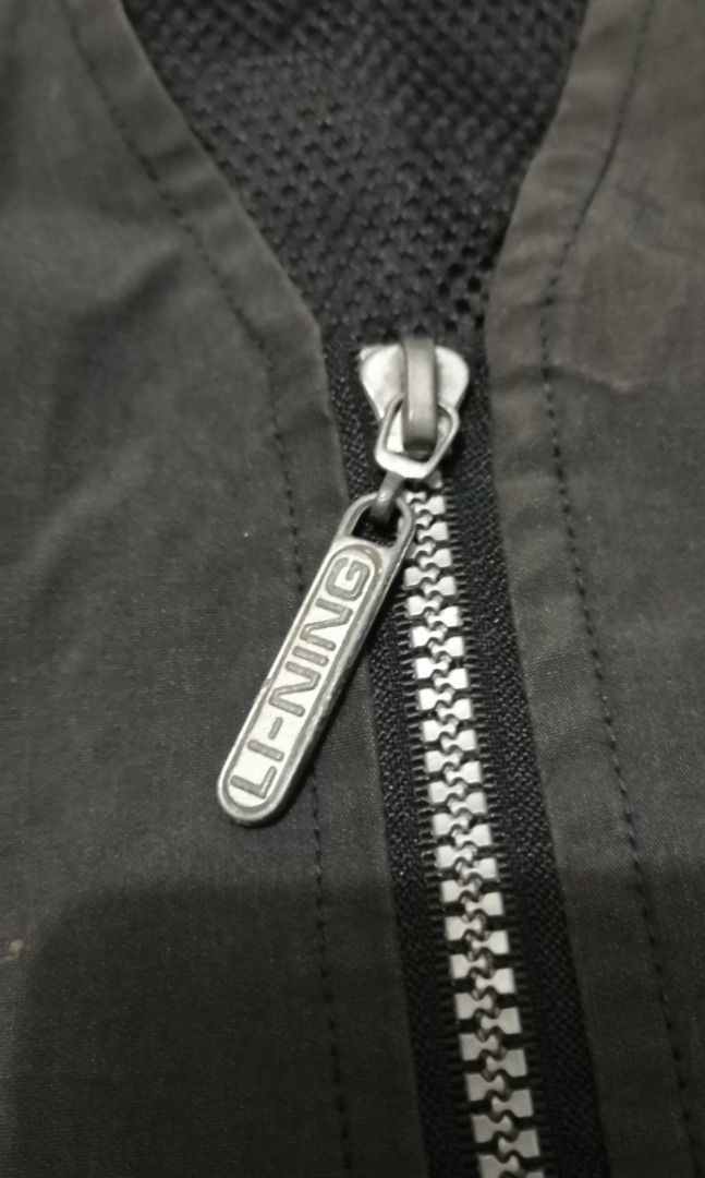 Li Ning multi pocket tactical Vest (Category: Vests) located in San Jose. Submitted by thrift_ni_sir (Listing ID 1459208127, Image 3). Description: Excellent condition MOP gcash MOD j&t Add shipping fee.