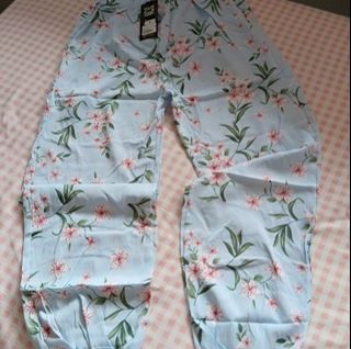 (Category: ) located in . Submitted by miscellany_of_deals (Listing ID 1459282194, Image 1). Description: .