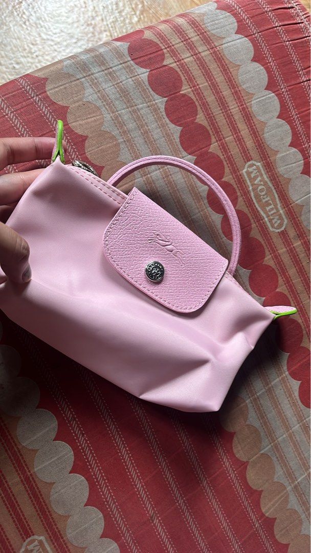 Light pink longchamp (Category: Beach Bags) located in San Jacinto. Submitted by kellysthrift_ (Listing ID 1459277315, Image 2). Description: Lightpink longchamp.