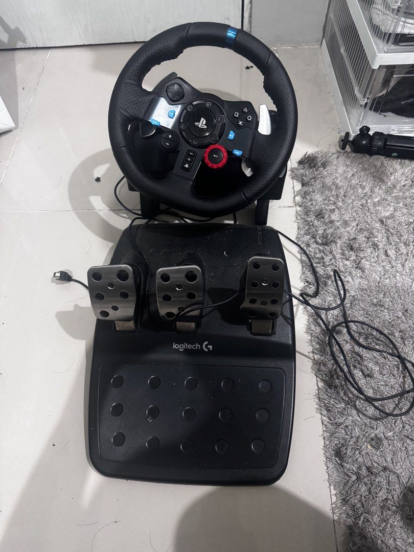 LOGITECH G29 WITH PEDALS‼️ (Category: Controllers) located in Caloocan City. Submitted by davidgenec64903 (Listing ID 1459177938, Image 1). Description: LOGITECH G29 Working no issue whatsoever If get sf will be on me within qc Meet up or delivery 🚚.