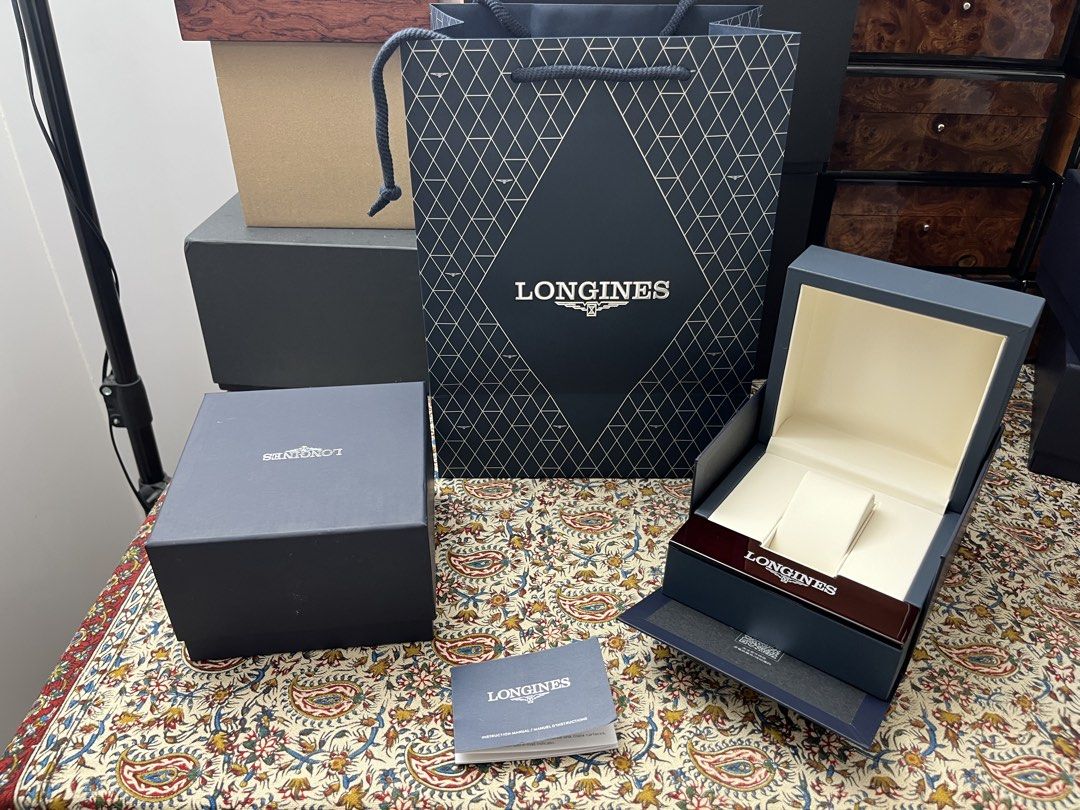 Longines leather watch box (Category: Luxury Watches) located in Manila. Submitted by noah.kock1914 (Listing ID 1459231025, Image 1). Description: Brand New Authentic Longines Leather Watch Box Set - Unused Details: Condition: Brand new, unused, authentic Longines leather box set. Check photos for exact details. Includes: Inner box, outer box, instruction manual, and paper bag. Price: Set price for 1 complete set (excludes shipping fee). Feel fre
