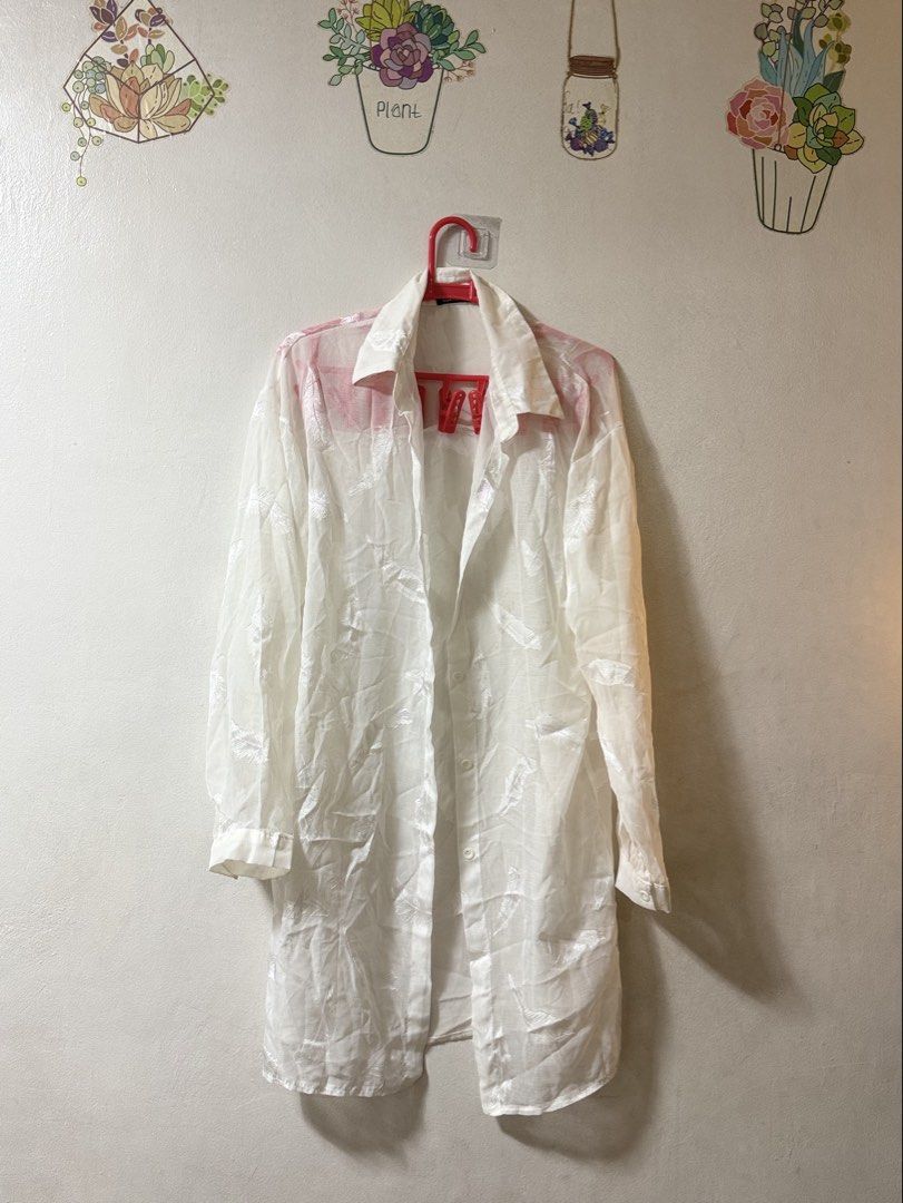 Lovito Long Sleeves (Category: Longsleeves) located in Makati City. Submitted by camillebustamante0620 (Listing ID 1459196301, Image 1). Description: .