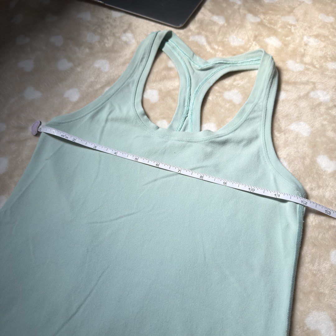 (20% off) Lululemon (Category: Activewear) located in Manila. Submitted by shefindshope (Listing ID 1459188971, Image 3). Description: .