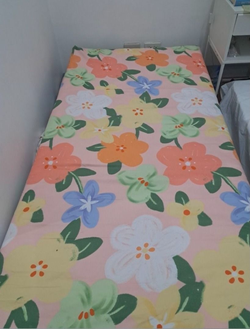 Mattress / Single Mattress (Category: Bed Frames & Mattresses) located in Makati City. Submitted by k.1248 (Listing ID 1459095771, Image 2). Description: Salem G Foam Mattress (Firm Comfort) 2" x 36" x 75" (2 units) = total of 4" thickness when put on top of each other With custom made fitted sheets to serve as secondary cover (Had the 2 covers made to maintain the mattress -- avoid dust and stains). = will include the sheets for FREE *Bought in 