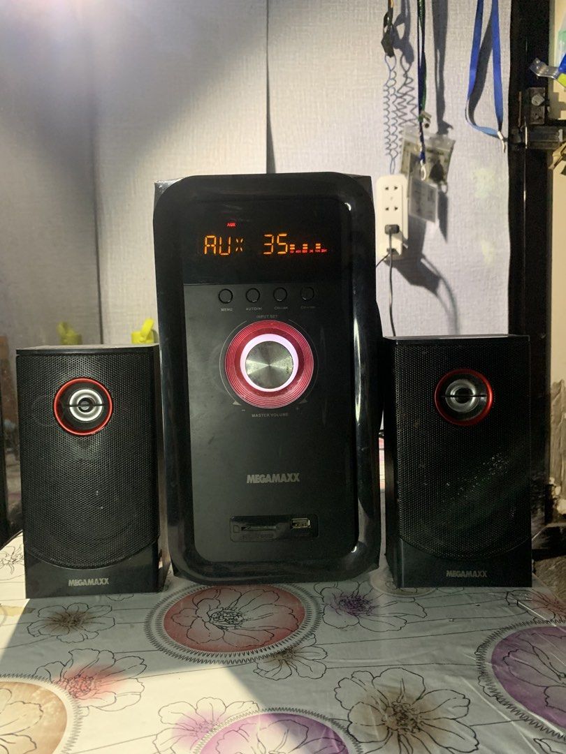 MEGA MAXX 2.1 Subwoofer Speaker System (Category: Soundbars, Speakers & Amplifiers) located in Manila. Submitted by g1flip (Listing ID 1459218618, Image 2). Description: 🔊 RUSH SALE! MEGAMAXX MMS-2136FUS 2.1 SPEAKER 🔊 ₱1,100ONLY! 💰 negotiable sa sure buyer! May bawas pa kapag malapit sa area namin at pickup. ✅ Subwoofer + 2 satellite speakers ✅ 65W total output ✅ USB / AUX / FM ✅ Malakas at malinaw ang tunog ✅ Complete set ⚠️ Issue: May kalawa