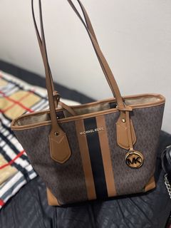 (Category: ) located in . Submitted by victoria.shop1 (Listing ID 1459269540, Image 1). Description: .