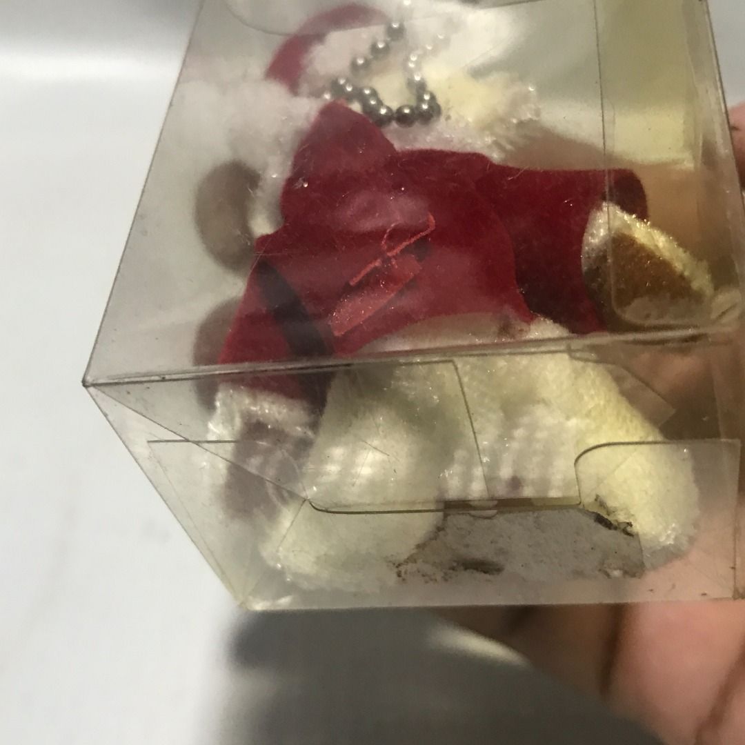Mini Santa Teddy Bear in Clear Box Keychain #4965 (Category: Plushies & Soft Toys) located in Malabon City. Submitted by mldg.surplus (Listing ID 1459180817, Image 3). Description: MLDG Surplus Reminder: •Expect minimal flaws such as stain, lint, scratches etc. •No reservation, we can accept your offer, but it doesn't mean that the item is reserved. •No other picture. All pictures are posted already. •Battery operated items does not included batt