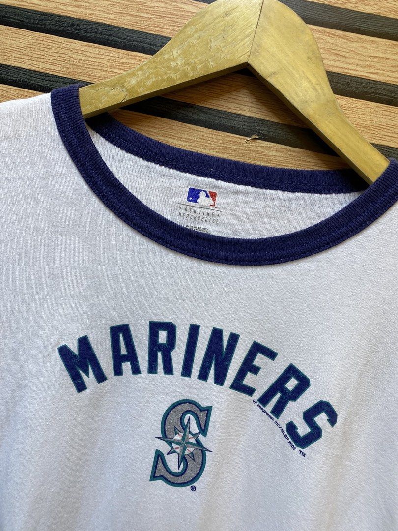 MLB SEATTLE MARINERS TEE (Category: Tshirts & Polo Shirts ) located in Makati City. Submitted by drip.poww (Listing ID 1459134770, Image 3). Description: - Authentic MLB - Color: White - Size: XL - Dimes: 25x31 - Authentic - Excellent condition - Need wash, fresh from bale - Material: 100% Cotton Please don’t expect too much—these are thrifted (ukay) items. 😊 !!STILL NEGOTIABLE!!.