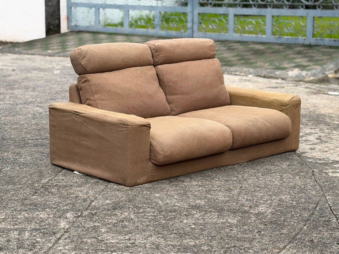 Modern Brown Floor Sofa (Category: Sofas) located in Bulacan. Submitted by rock_off.thriftshop.ph (Listing ID 1459253187, Image 2). Description: .