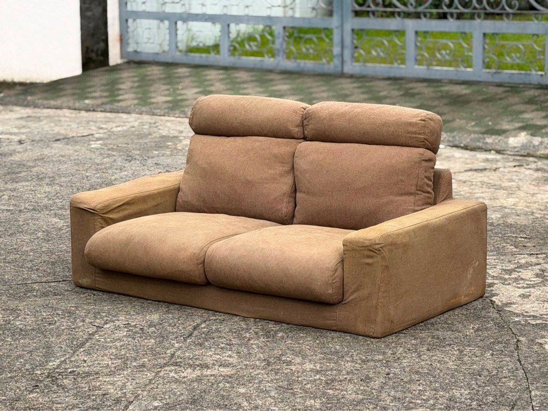 Modern Brown Floor Sofa (Category: Sofas) located in Bulacan. Submitted by rock_off.thriftshop.ph (Listing ID 1459253187, Image 1). Description: .